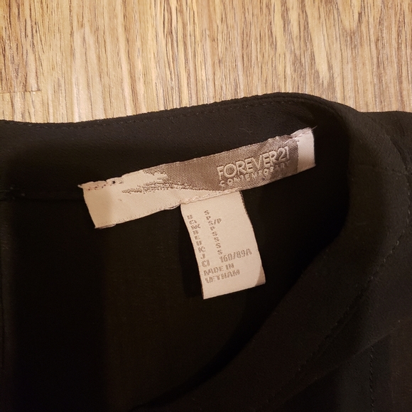 Forever 21 Contemporary Dress - Picture 4 of 5